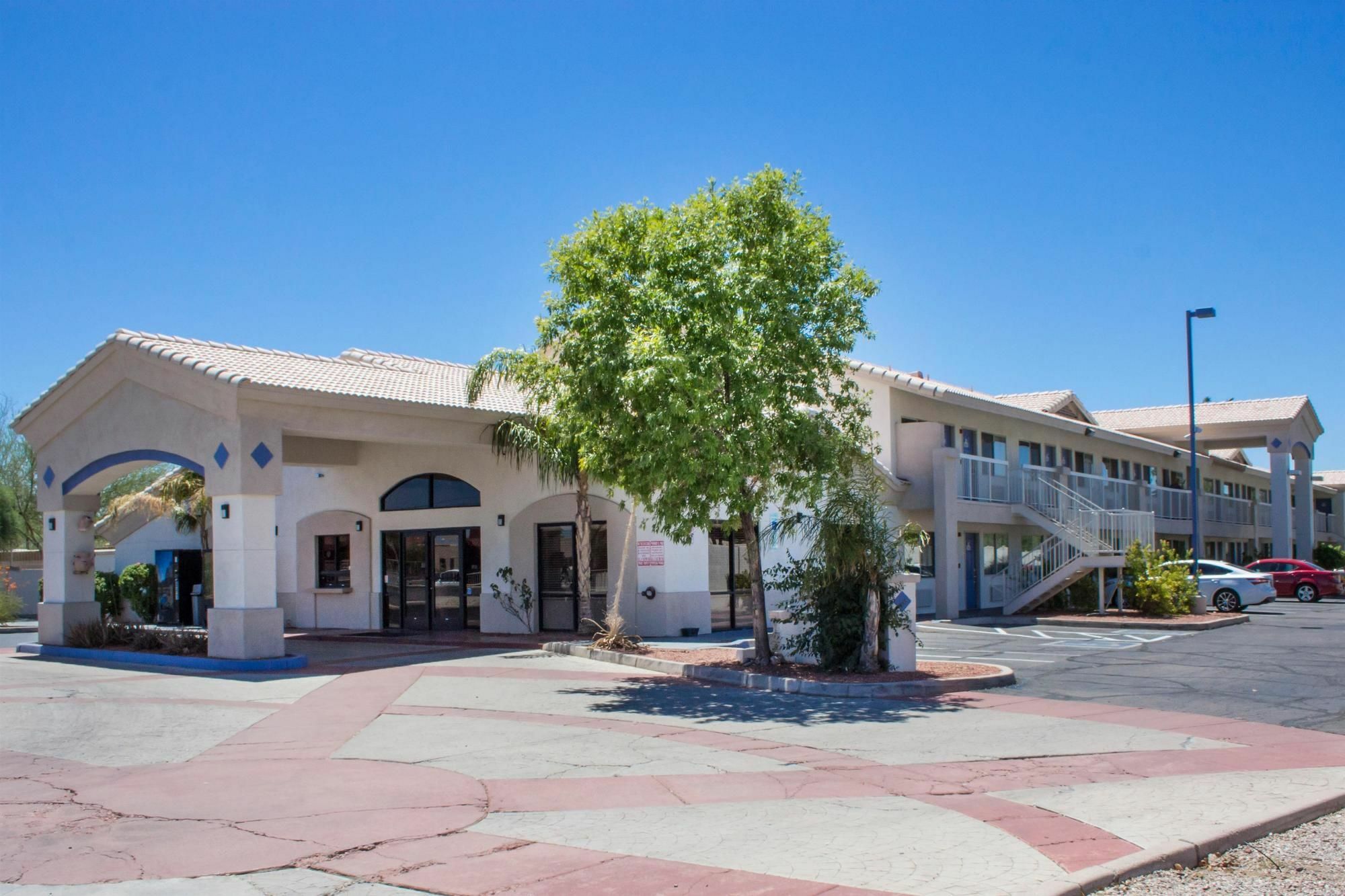 Apache Inn Tempe Bagian luar foto
